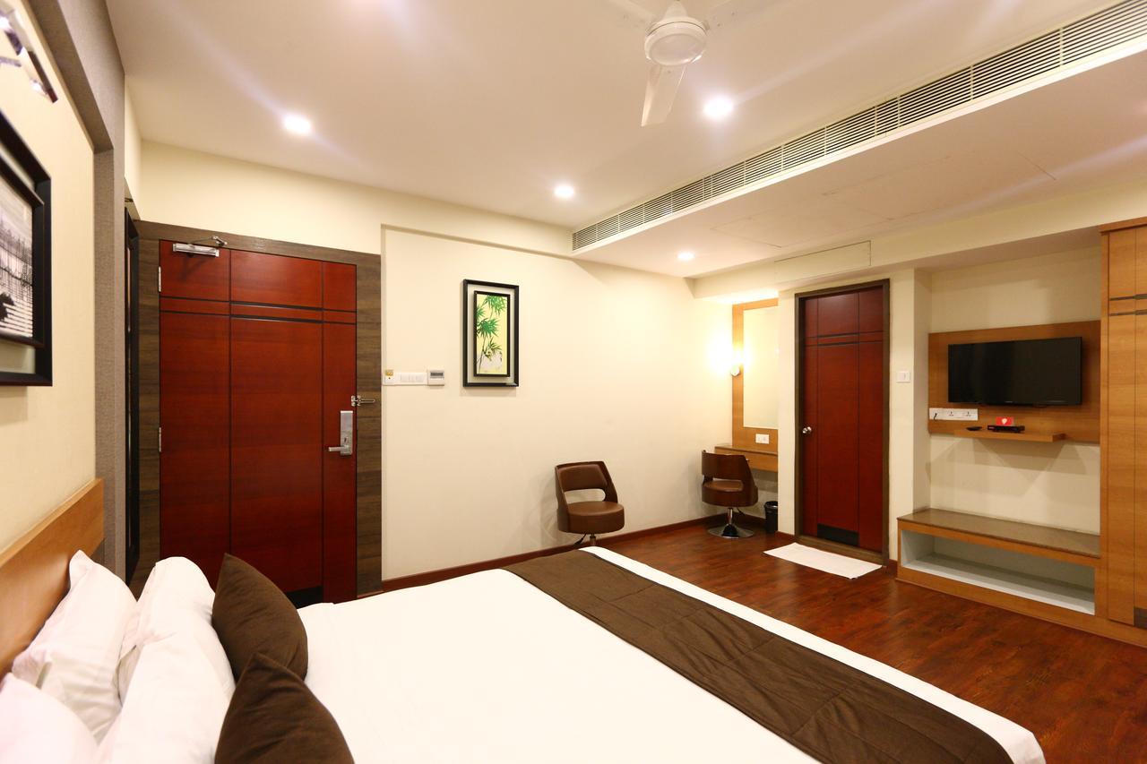 Fabhotel Prime Adore Residency Chennai Esterno foto