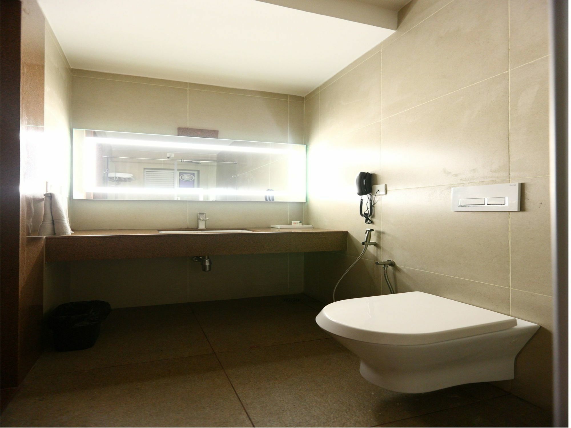 Fabhotel Prime Adore Residency Chennai Esterno foto